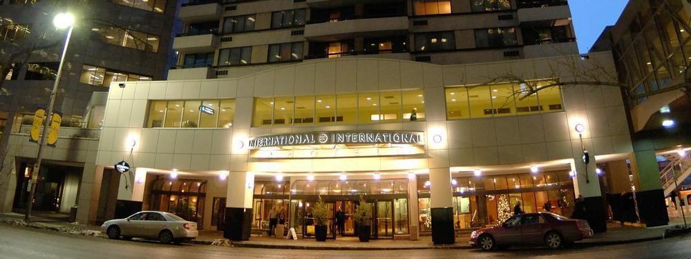 International Hotel Калгари Экстерьер фото